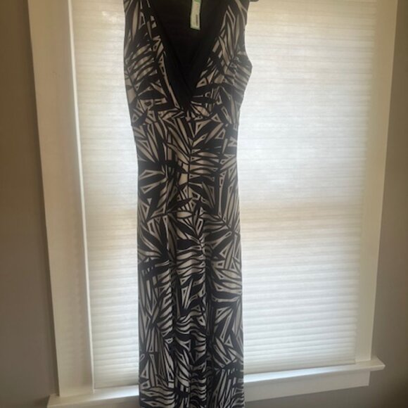 Le Lis Navy and White Maxi Dress -Brand New with Tag - XL - Picture 1 of 5